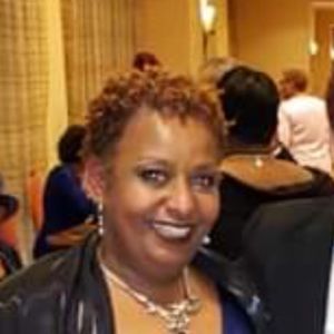 Meet your Posher, Lola